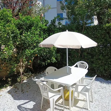 Holiday home Casa A Due Passi Dal Mare Cesira *