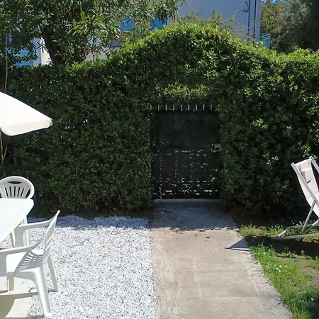 Casa A Due Passi Dal Mare Cesira * Forte dei Marmi
