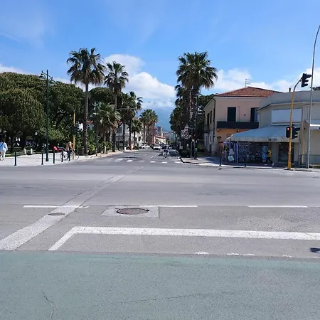 Casa A Due Passi Dal Mare Cesira Holiday home